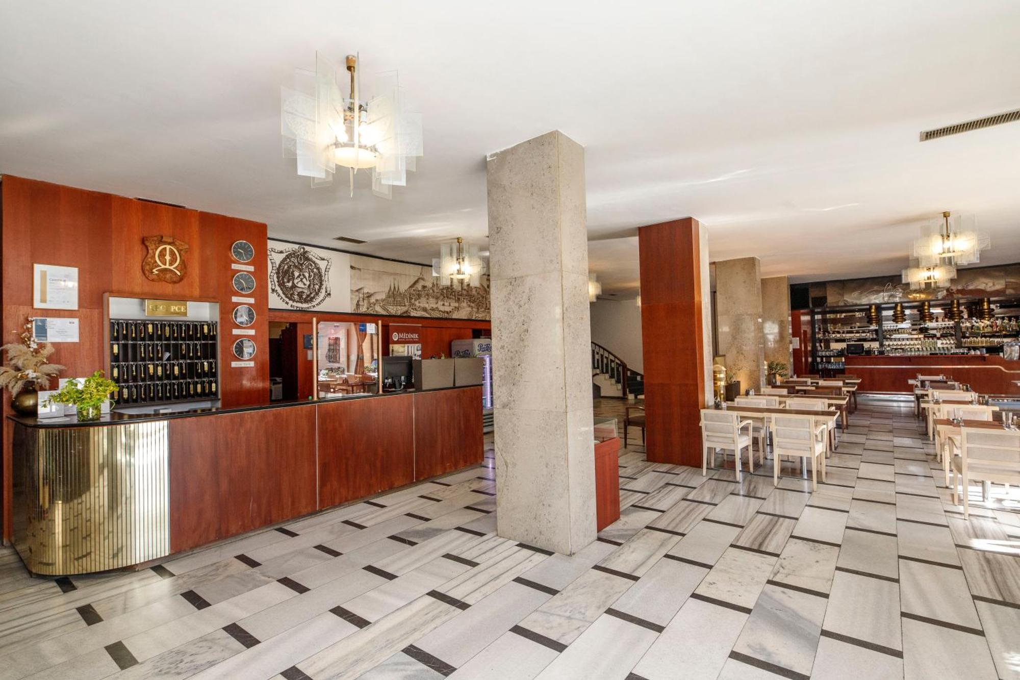 Lh Hotel Medinek Old Town Kutná Hora Esterno foto