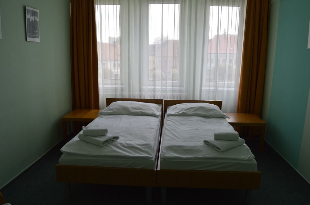 Lh Hotel Medinek Old Town Kutná Hora Esterno foto